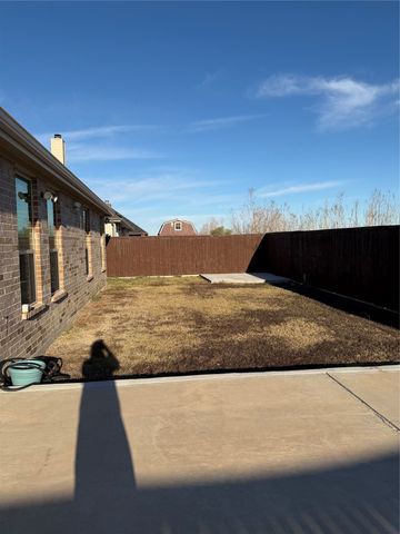 636 Xavier Court, Waxahachie, TX 75165