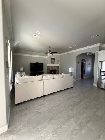 636 Xavier Court, Waxahachie, TX 75165