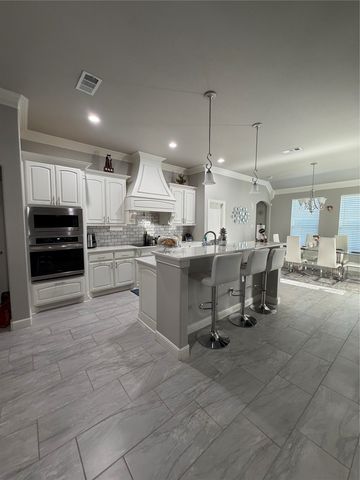 636 Xavier Court, Waxahachie, TX 75165