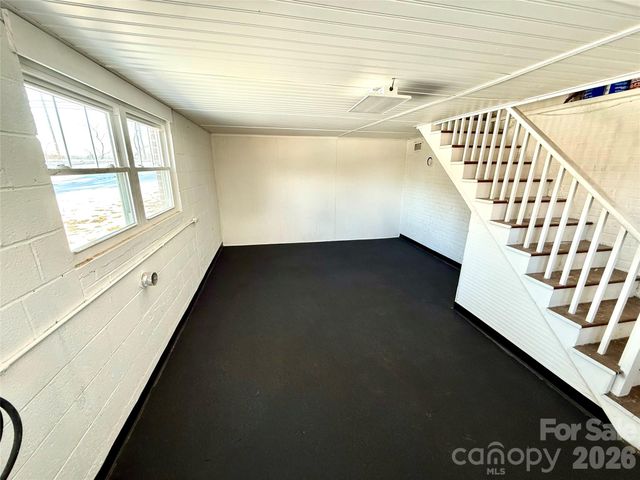 531 21st Avenue NE, Hickory, NC 28601