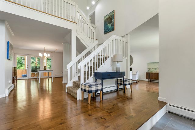 8 West Gate Drive, Bow, NH 03304
