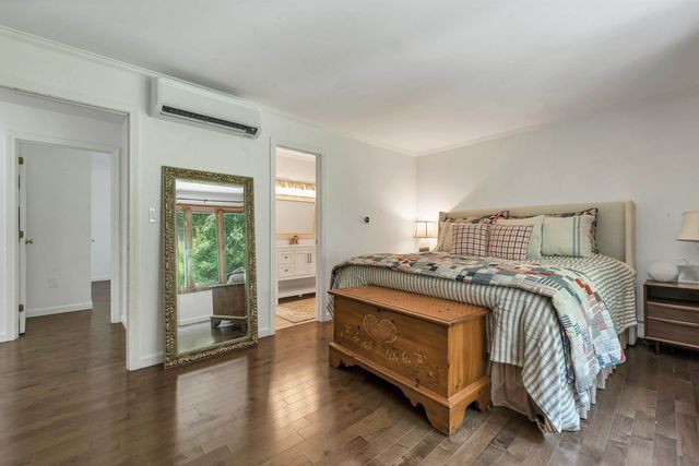 8 West Gate Drive, Bow, NH 03304