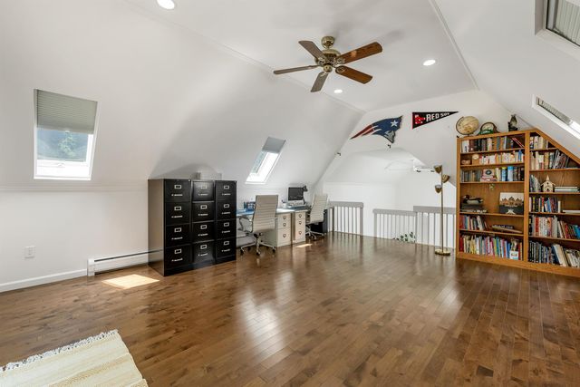 8 West Gate Drive, Bow, NH 03304