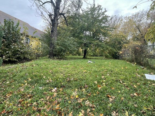 2727 N RICHARDS STREET, Milwaukee, WI 53212