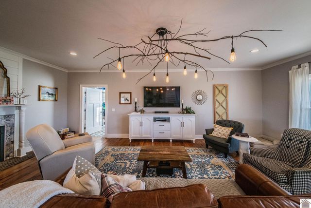 1054 Dulaney Loop Road, Princeton, KY 42445