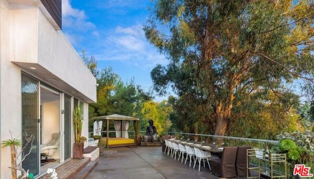 2766 Ellison Drive, Beverly Hills, CA 90210