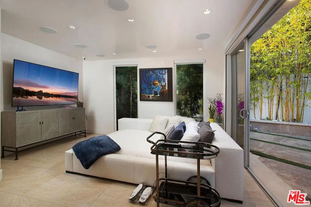 2766 Ellison Drive, Beverly Hills, CA 90210