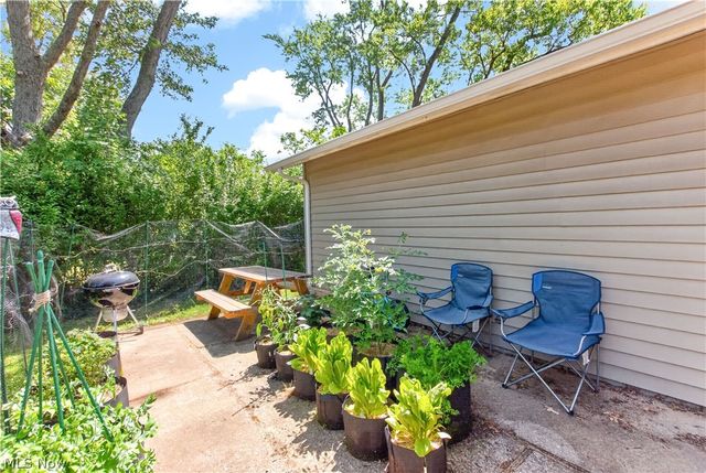 1445 Andrea Drive, Brunswick, OH 44212