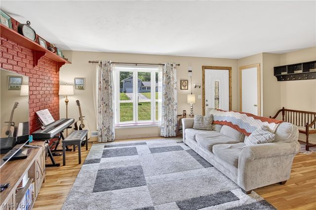 1445 Andrea Drive, Brunswick, OH 44212