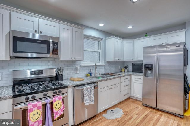 306 MACARTHUR DR, Dover, DE 19901