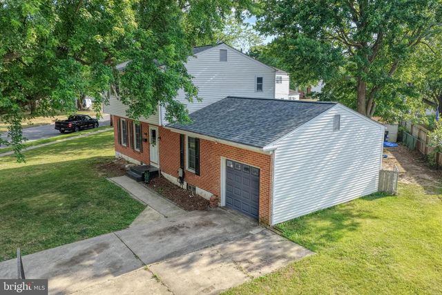 306 MACARTHUR DR, Dover, DE 19901