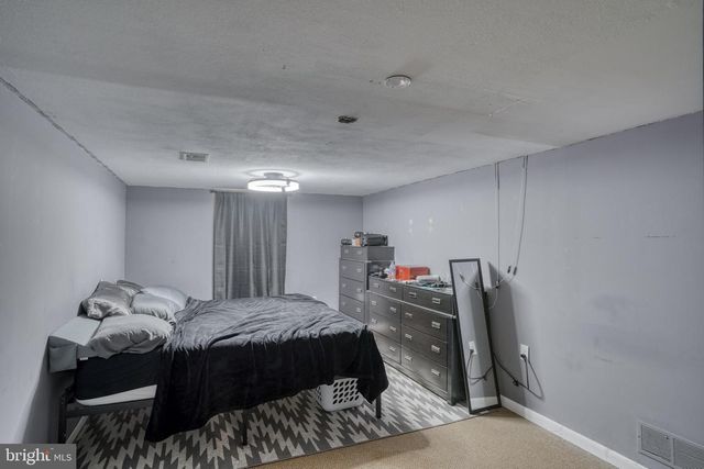 306 MACARTHUR DR, Dover, DE 19901