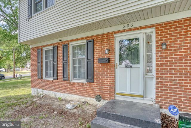 306 MACARTHUR DR, Dover, DE 19901