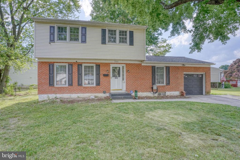 306 MACARTHUR DR, Dover, DE 19901