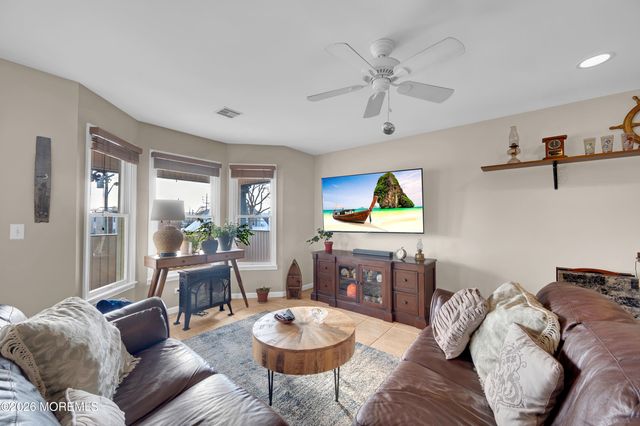 317 Carter Avenue, Point Pleasant Beach, NJ 08742