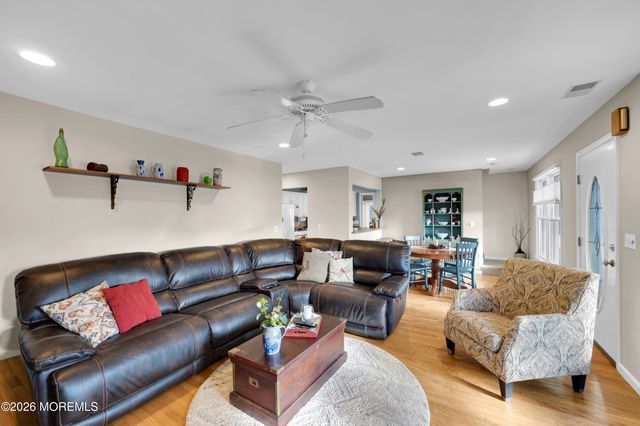 317 Carter Avenue, Point Pleasant Beach, NJ 08742