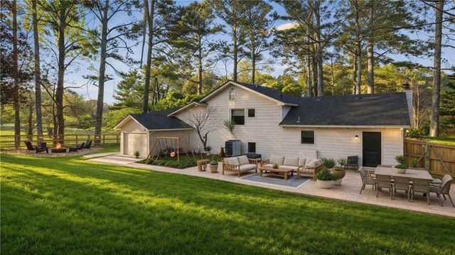 1682 Bennett Road, Grayson, GA 30017