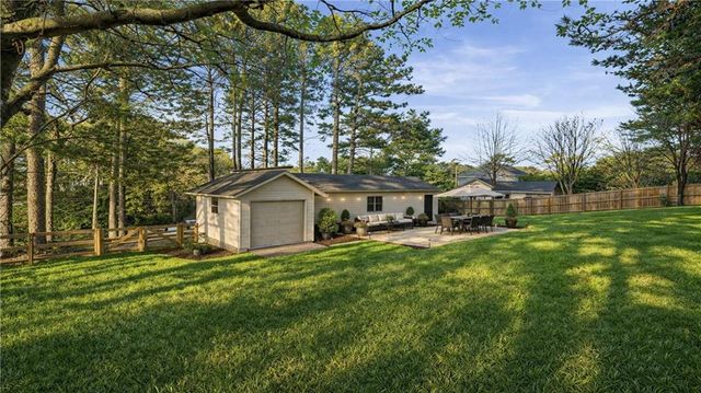 1682 Bennett Road, Grayson, GA 30017