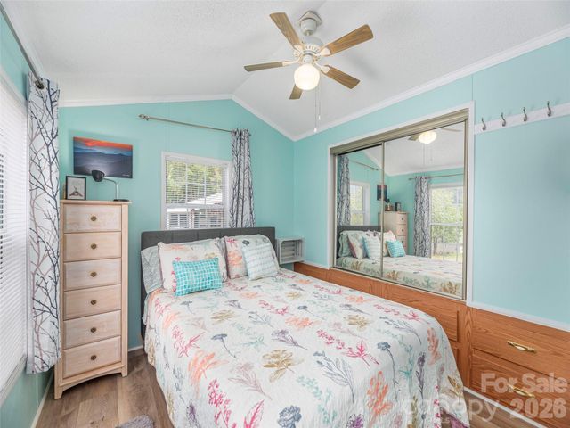 11 Valentine Drive, Maggie Valley, NC 28751