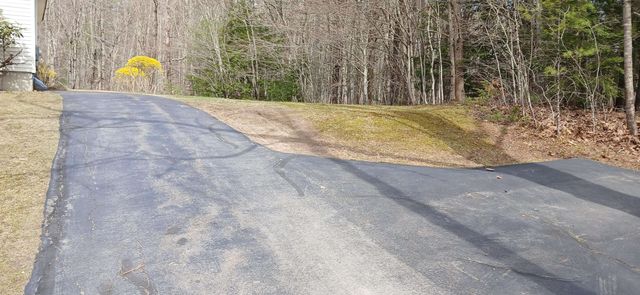 335 Chestnut Hill Road, Farmington, NH 03835