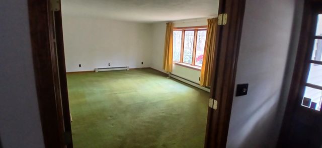 335 Chestnut Hill Road, Farmington, NH 03835
