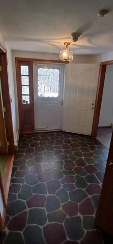 335 Chestnut Hill Road, Farmington, NH 03835