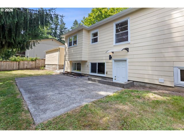 9710 Sw 52ND Ave, Portland, OR 97219