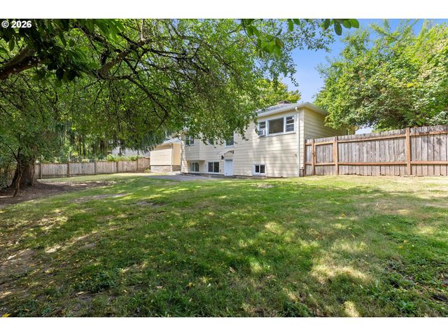 9710 Sw 52ND Ave, Portland, OR 97219