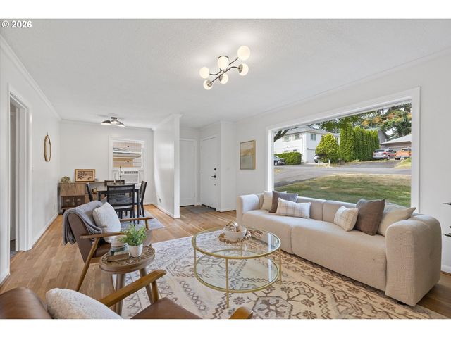 9710 Sw 52ND Ave, Portland, OR 97219