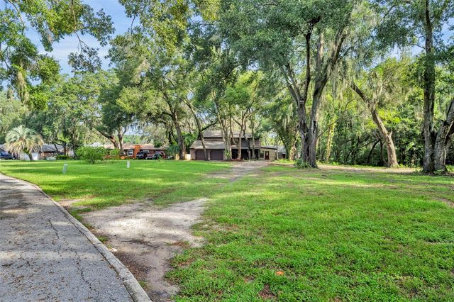 5833 MAGGIORE TRAIL, Zellwood, FL 32798