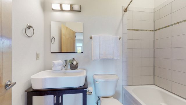 1706 18th Ave S Ste 412, Nashville, TN 37212