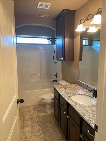 4490 W Wyoming Drive, Fayetteville, AR 72704