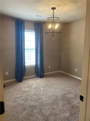 4490 W Wyoming Drive, Fayetteville, AR 72704