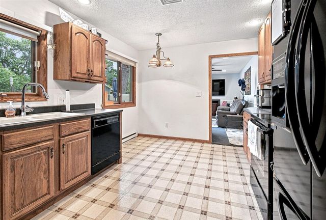 621 Manitou Road, Saint Joseph, MI 49085
