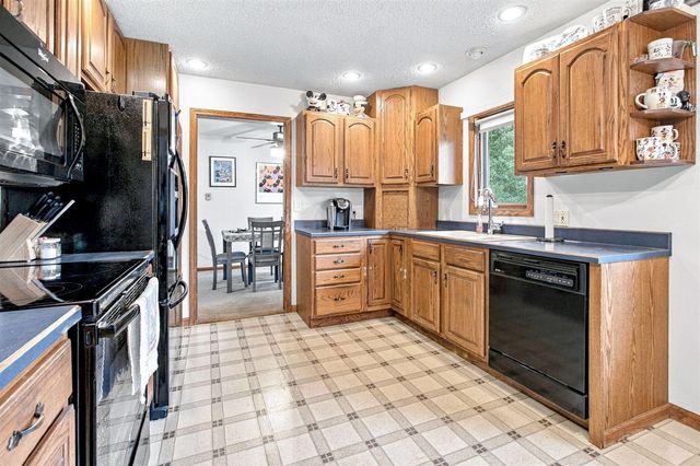 621 Manitou Road, Saint Joseph, MI 49085