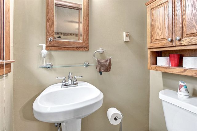 621 Manitou Road, Saint Joseph, MI 49085
