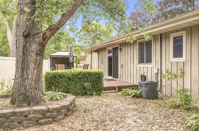 621 Manitou Road, Saint Joseph, MI 49085