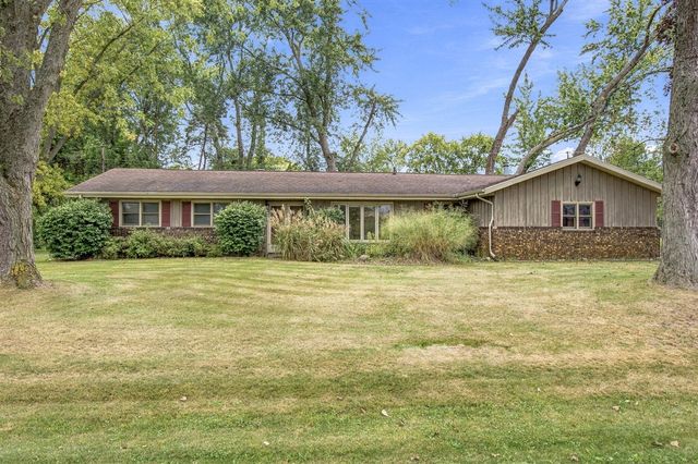 621 Manitou Road, Saint Joseph, MI 49085