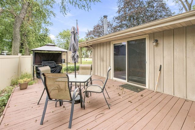 621 Manitou Road, Saint Joseph, MI 49085