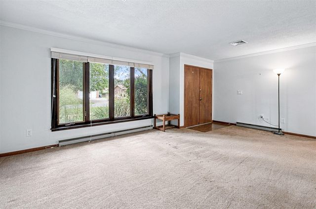 621 Manitou Road, Saint Joseph, MI 49085