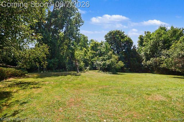 6920 Coolidge Highway, Troy, MI 48098