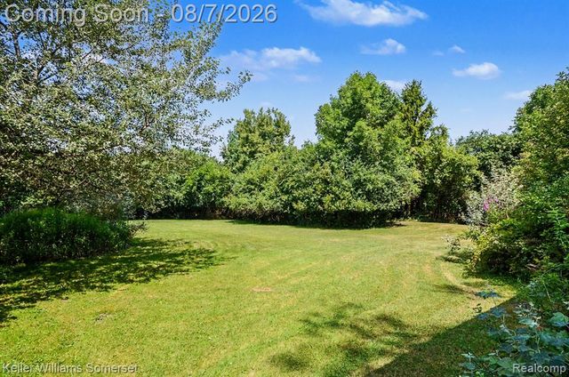 6920 Coolidge Highway, Troy, MI 48098