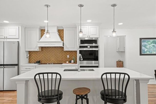 2207 Forestglade Drive, Stone Mountain, GA 30087