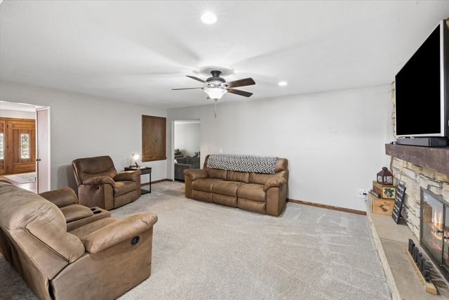 4429 Belle Avenue, Davenport, IA 52807