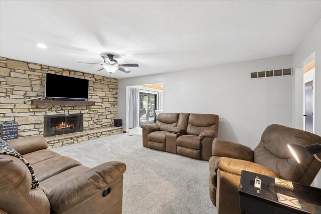 4429 Belle Avenue, Davenport, IA 52807