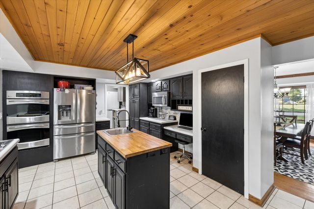 4429 Belle Avenue, Davenport, IA 52807