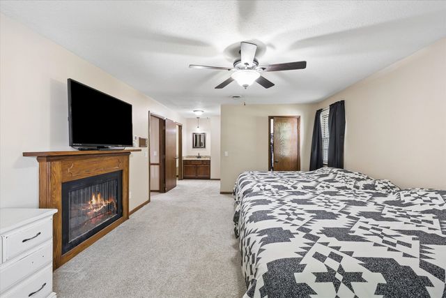 4429 Belle Avenue, Davenport, IA 52807