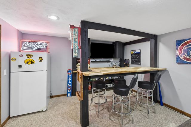 4429 Belle Avenue, Davenport, IA 52807