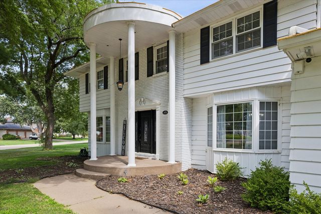 4429 Belle Avenue, Davenport, IA 52807