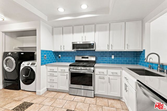 6638 Clybourn Avenue 41, North Hollywood, CA 91606